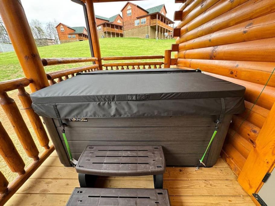New! Indoor Pool/Ps 5/Hot Tub/Parkway Villa Pigeon Forge Exterior photo