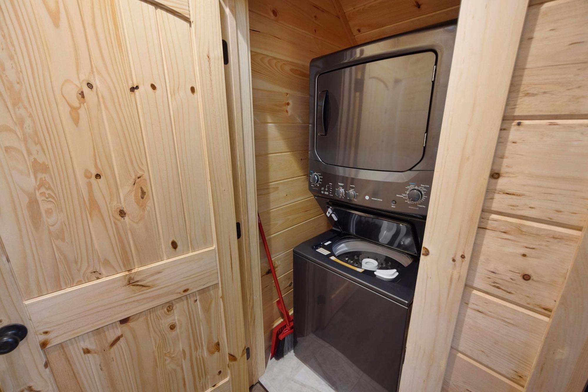 New! Indoor Pool/Ps 5/Hot Tub/Parkway Villa Pigeon Forge Exterior photo