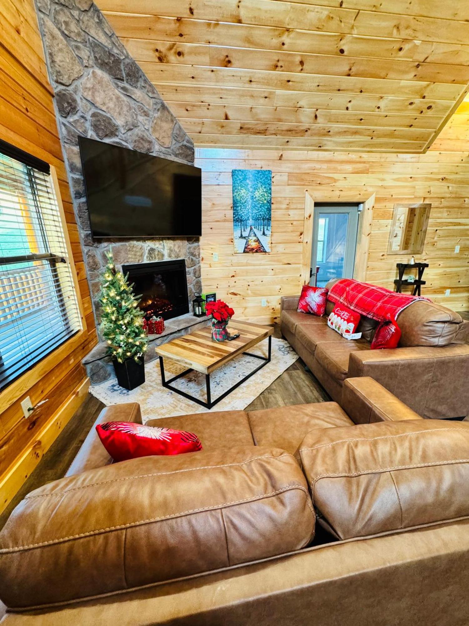 New! Indoor Pool/Ps 5/Hot Tub/Parkway Villa Pigeon Forge Exterior photo